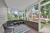 Beautiful 4BR 2 Bathroom House with Parking - 4-Star