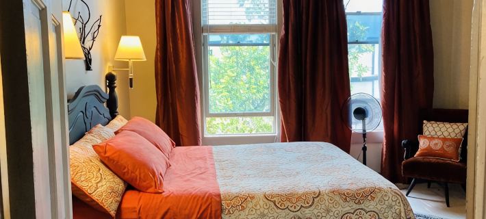 Charming historic loft close to restaurants, shopping and Arkansas river! Hotels in Chaffee County
