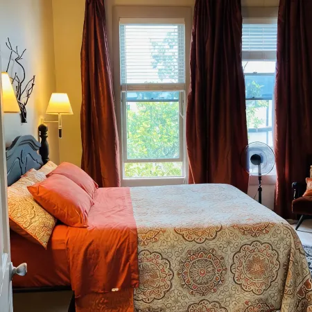 Charming historic loft close to restaurants, shopping and Arkansas river!