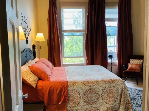 Charming historic loft close to restaurants, shopping and Arkansas river! - 2 estrellas