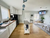 Private Detached Guest House Close to Historic Charleston - Condos