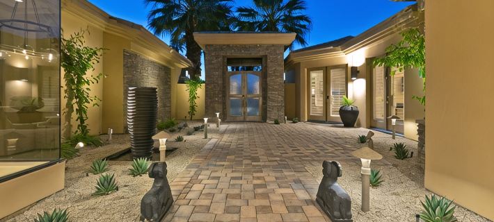 Stunning Contemporary Estate on PGA West w/Spectacular Lake Views Pool & Spa Hotels in La Quinta