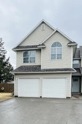Discover the Best of Missoula: Centrally Located Townhome With Private Backyard - 4-Star