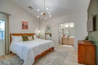 Mid Century Themed Home on the Golf Course - Boutique