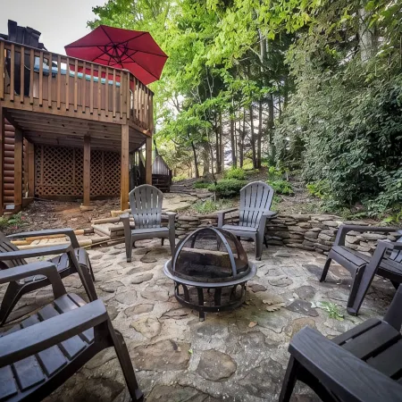 Lookout Point Cabin-Long Range Mt View-PAVED ROADS-Hot tub-Fire Pit-Dog friendly