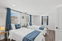Stylish & Luxurious 3 BDR Home with Play Station - Wifi