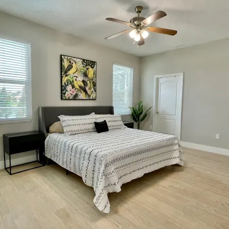 Relaxing 3BED 2BATH POOL Home w. Pond View & HOT TUB