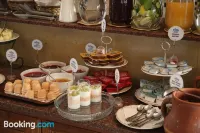 Royal Stone Houses - Goreme - breakfast