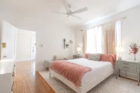 Newly Restored 2BR Heights Cottage - 4-Star