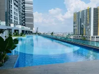 Menara Simfoni - Symphony Tower Studio Entire Suite by JORVUS - piscina