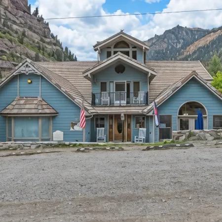 Black Bear Manor