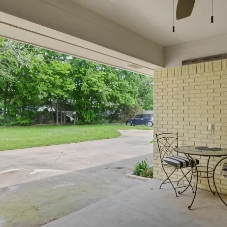 Family Friendly, Updated, Charming Home in North Denton