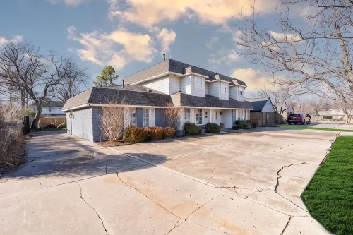 LAKE HEFNER 🎣 SWIMMING POOL 🏊 HOT TUB GAME ROOM 🎱 POOL TABLE 🐶 - Villas