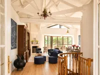 Villa with Heated Swimming Pool and Magnificent Sea View - 4 ดาว