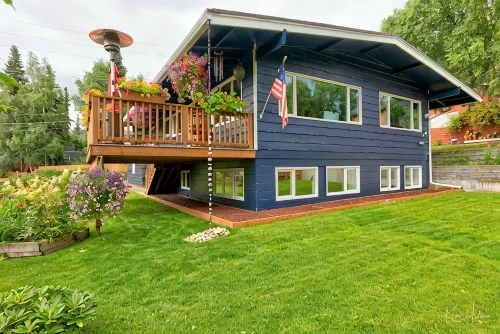 Modern, Spotless Anchorage Retreat • Walkable, Quiet, and Perfect for Families - 4 estrellas