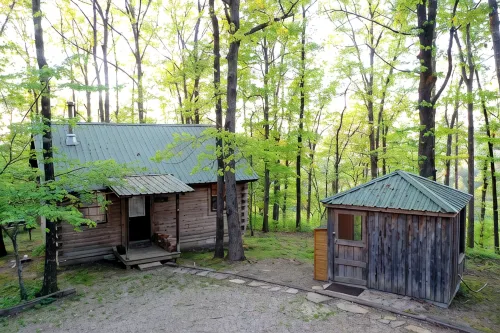 Couples Getaway Near Hot Springs-Jacuzzi and Hot Tub Overlooking Mountains! - Chalets