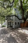 Downtown oasis, walking distance to Capitol, UT, Zilker Park, music venues - บังกะโล