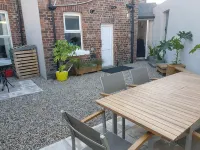 Superking beds, spacious and comfortable ground floor apartment near town centre - Apartment