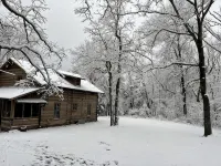 Granddaddy's Cabin -ON THE BLUFF OF DAYTON MTN! 13 Minutes from Chickamauga Lake - 4-Star