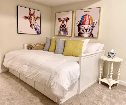 Walk to ND-Dogs Welcome-Sleeps 14-Family Paradise-Fire Pit-Swing Set-Fenced Yard - 2 estrellas
