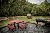 Log Cabin at Sardis Lake - Chalets