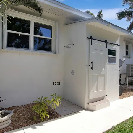 Fisherman's dream!!, Privacy, Heated Pool,Hot Tub, 50' Dockage, Tiki, pets ok,