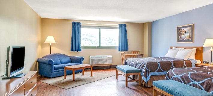 Super 8 by Wyndham Mahwah Hotels in Bergen County