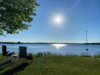 Hideaway on Little Bay - close to boat launch, beach, restaurants and more - 4-Star