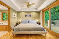 Woodsy Waterfront Retreat on Gorgeous Balsam Lake - 4-Star