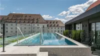 Hotel Maximilian’s - 5-Star