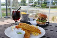 JetPark Hamilton Airport New Zealand - breakfast