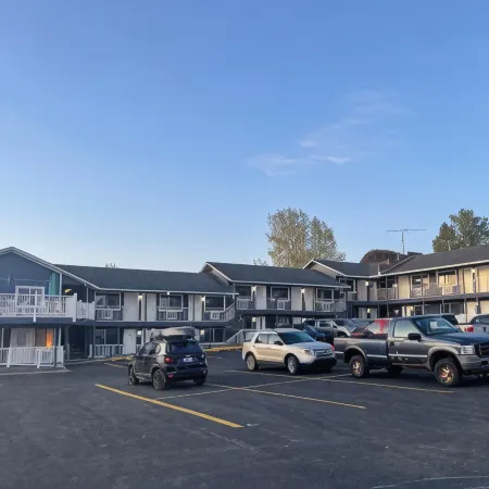 Bayside Inn