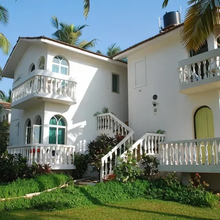Colonia Santa Maria, A Club M Associate