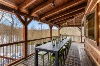 Amber Hills Lodge: Sauna,Golf Sim,Hot Tub,Theatre - 4-Star