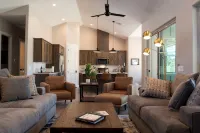 Custom 4bd Mountain & Golf Retreat, Sleeps 8,A/C, Close to All Key Attractions - 4星級