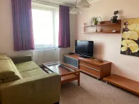 Hotel Ostrov Garni - Parkplatz