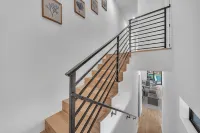 Wynwood Miami Retreat | 2 Private Pools, BBQ, 6BR & Parking - 4-Star