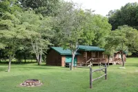 Two Rivers Lodge - Pools