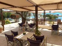 Rozos Hotel - parking
