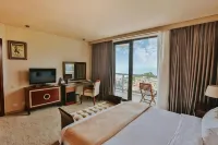 Dreamland Oasis Hotel - 4-Star