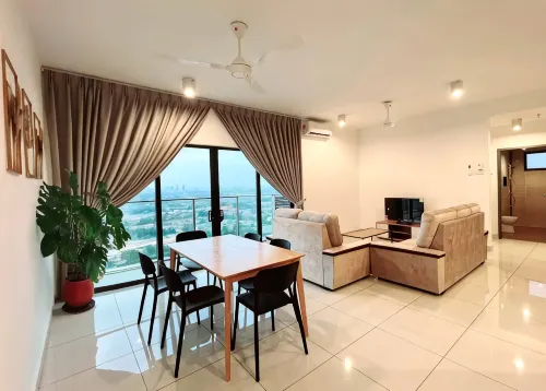 TaksvitHome | Biggest in Trio | Aeon GM PortKlang - 3-Star