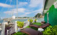 Signature Halong Cruise