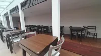 In Villa Garden Resort