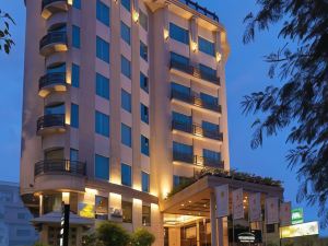 Goldfinch Hotel Bangalore