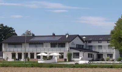 Georgenhof Отели рядом с достопримечательностью «Деггендорфская высшая техническая школа»