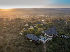 Makumu Private Game Lodge