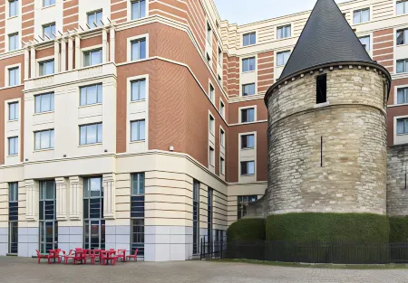 Novotel Brussels City Centre Отели рядом с достопримечательностью «Musee Wiertz»
