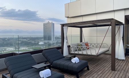 Golden Hotel and Suites - Housity