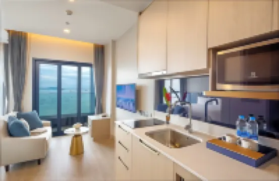 是拉差酒店及公寓