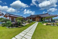 Hanok 1st Street Hotels near Gyeongju Station